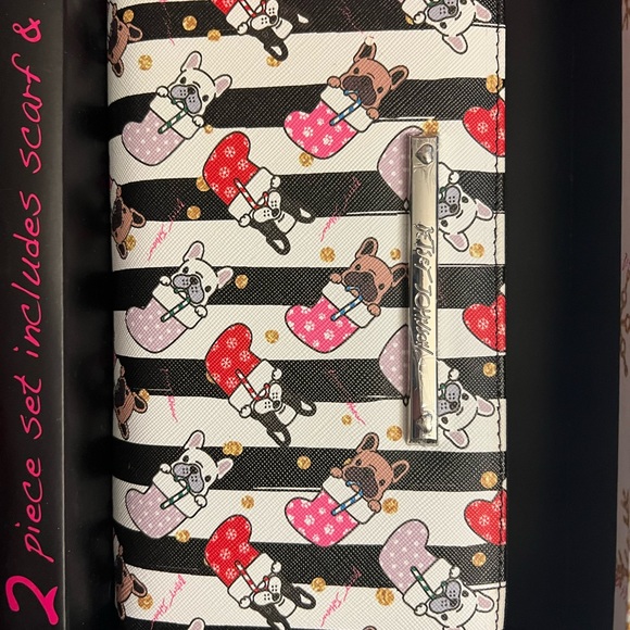 NWT Betsey Johnson Zippered Wallet and Scarf Gift Set NEW WITH TAGS - Picture 3 of 11
